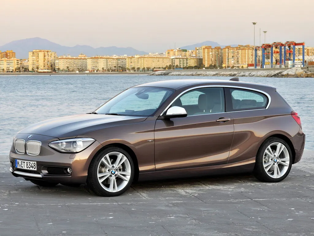 BMW 1-Series 2012, хэтчбек 3 дв., 2 поколение, F21 (05.2012 - 03.2015)