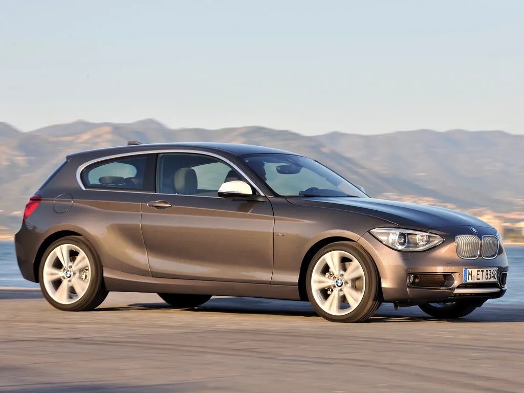 BMW 1-Series 2012, хэтчбек 3 дв., 2 поколение, F21 (05.2012 - 06.2015)