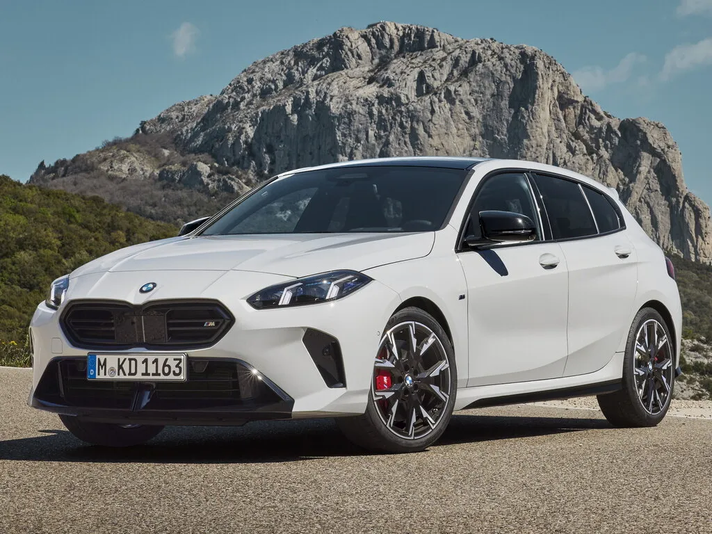 BMW 1-Series 2024, хэтчбек 5 дв., 4 поколение, F70 (07.2024 - н.в.)