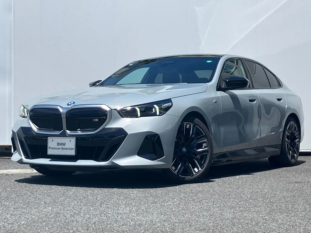 BMW i5 2023, седан, 1 поколение (07.2023 - н.в.)