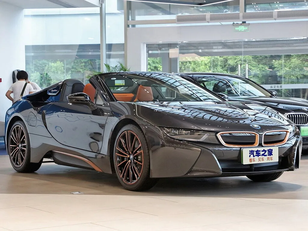 BMW i8 рестайлинг 2017, открытый кузов, 1 поколение, I15 (12.2017 - 06.2020)