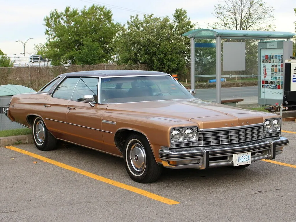 Buick LeSabre 4-й рестайлинг 1974, седан, 4 поколение (09.1974 - 09.1975)