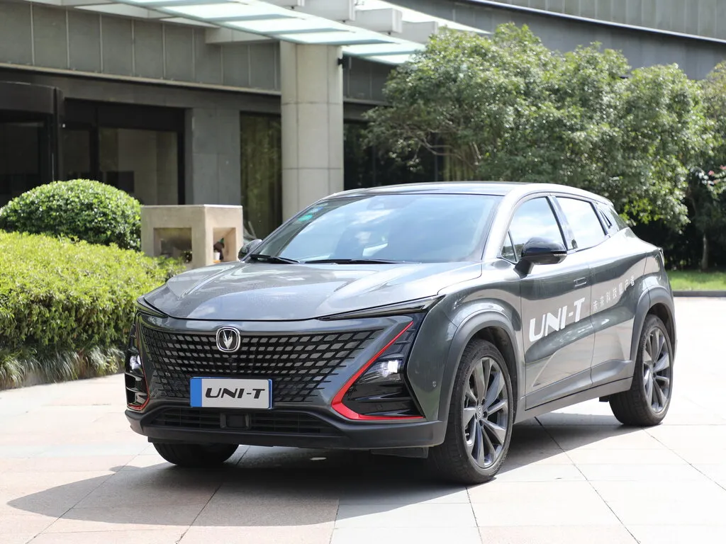 Changan UNI-T 2020, джип/suv 5 дв., 1 поколение (03.2020 - 02.2023)