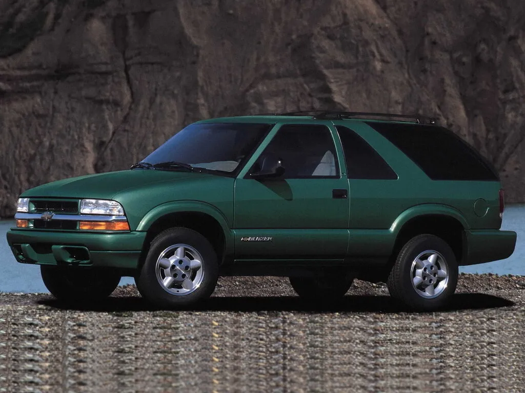 Chevrolet Blazer S-10 рестайлинг 1997, джип/suv 3 дв., 2 поколение (07.1997 - 06.2000)