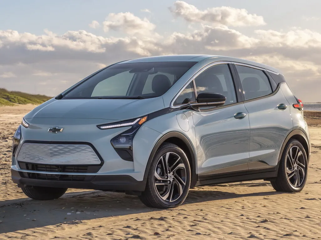 Chevrolet Bolt рестайлинг 2021, хэтчбек 5 дв., 1 поколение, EV (02.2021 - н.в.)