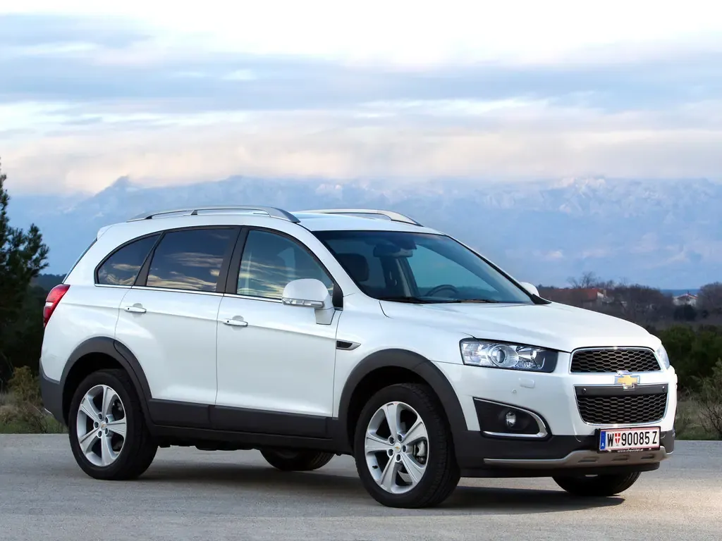 Chevrolet Captiva 2-й рестайлинг 2013, джип/suv 5 дв., 1 поколение (03.2013 - 12.2014)
