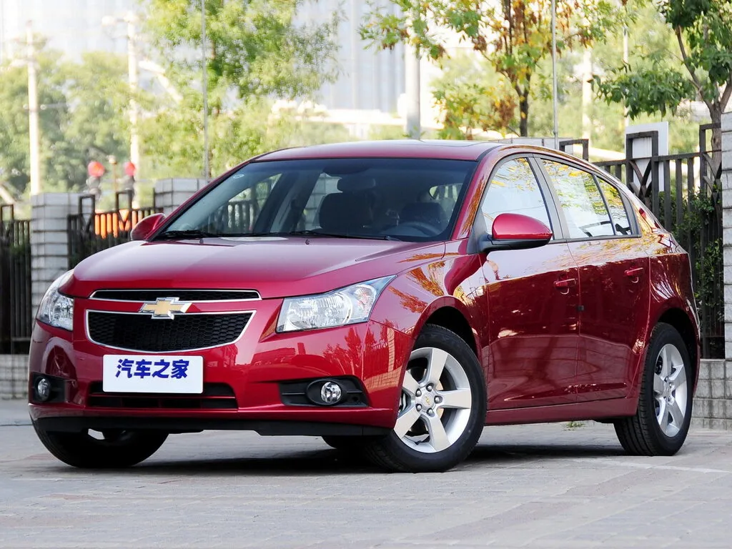 Chevrolet Cruze 2013, хэтчбек 5 дв., 1 поколение, J300 (09.2013 - 05.2016)