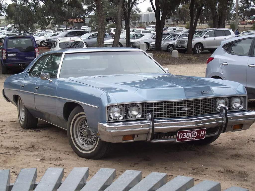 Chevrolet Impala 2-й рестайлинг 1972, седан, 5 поколение (10.1972 - 09.1973)