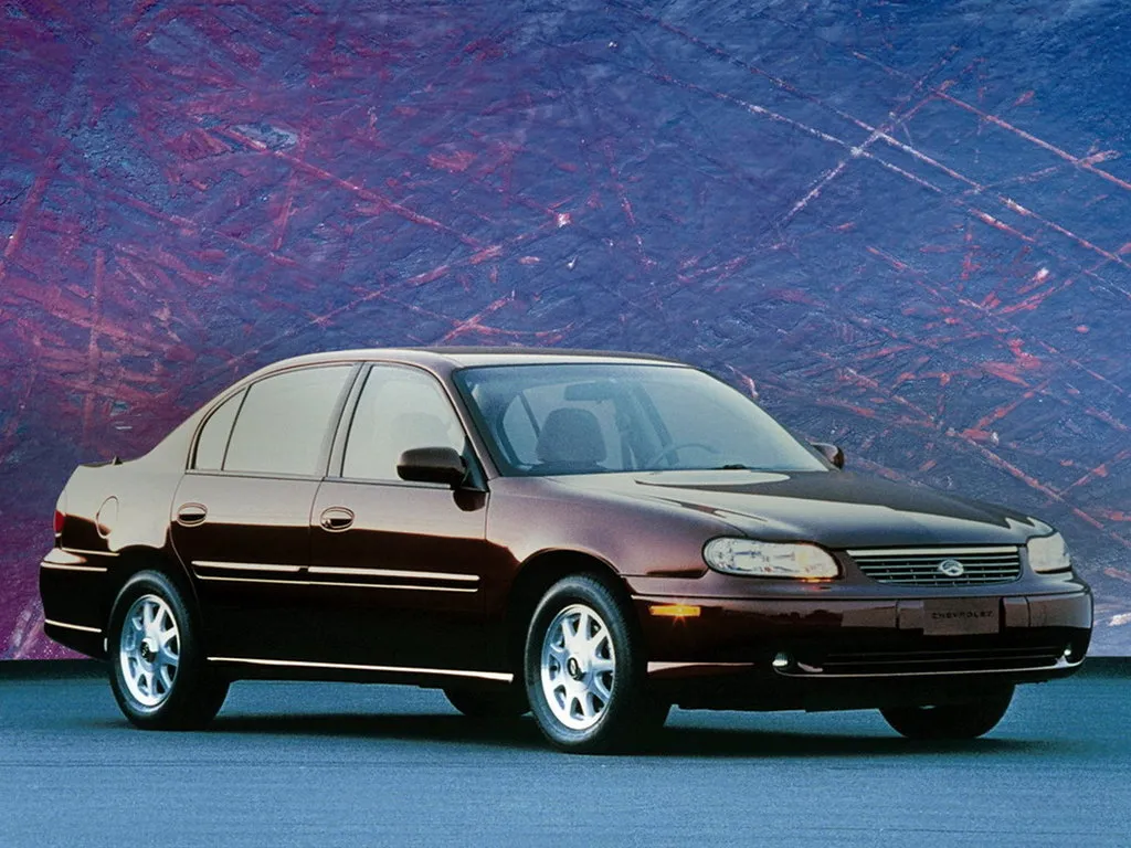 Chevrolet Malibu 1996, седан, 5 поколение (10.1996 - 06.1999)
