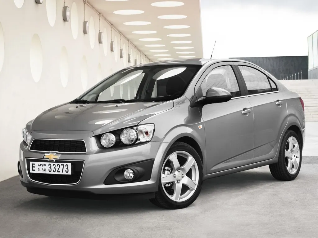 Chevrolet Sonic 2011, седан, 1 поколение, T300 (08.2011 - 03.2016)