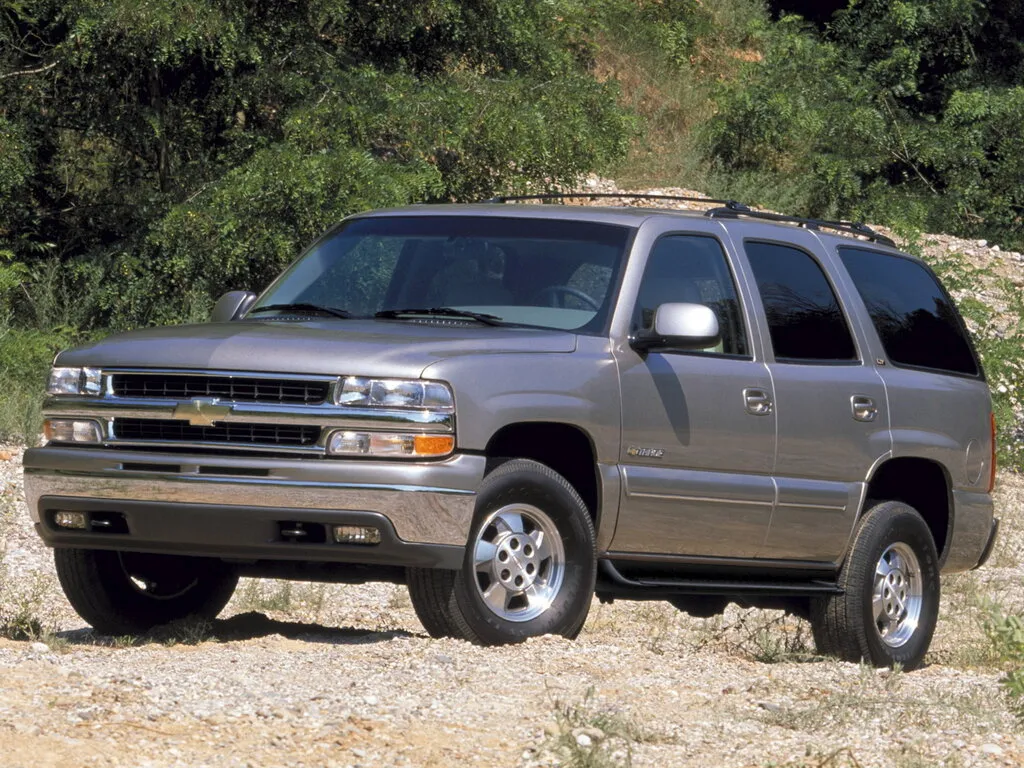 Chevrolet Tahoe 1999, джип/suv 5 дв., 2 поколение, GMT800 (11.1999 - 12.2005)