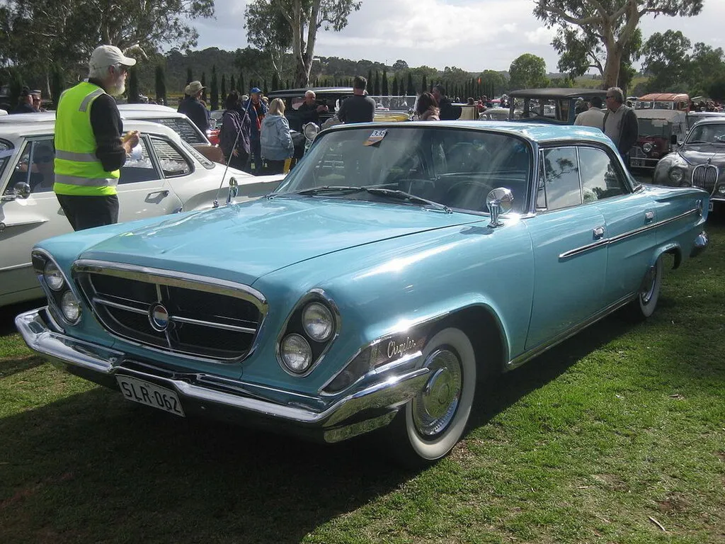 Chrysler 300 1961, седан, 1 поколение (09.1961 - 09.1962)