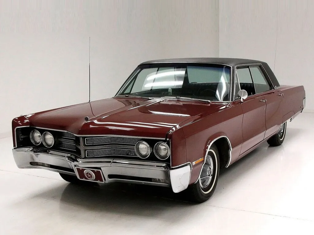 Chrysler 300 2-й рестайлинг 1966, седан, 2 поколение (10.1966 - 09.1967)