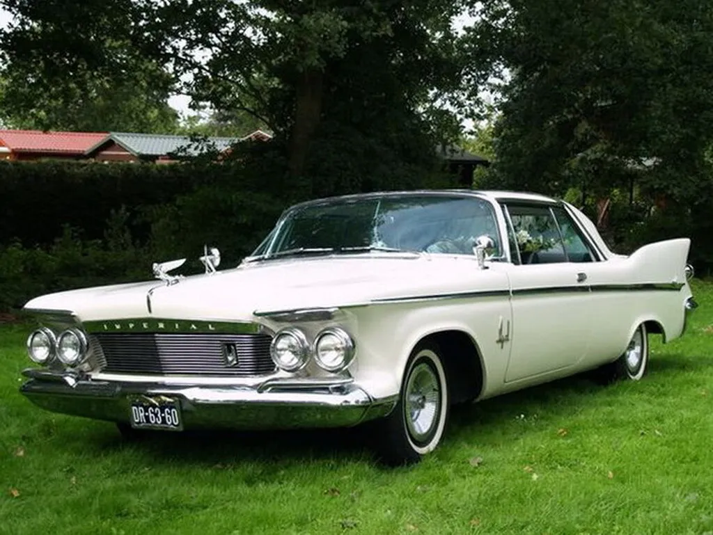 Chrysler Imperial 4-й рестайлинг 1960, купе, 8 поколение (10.1960 - 09.1961)