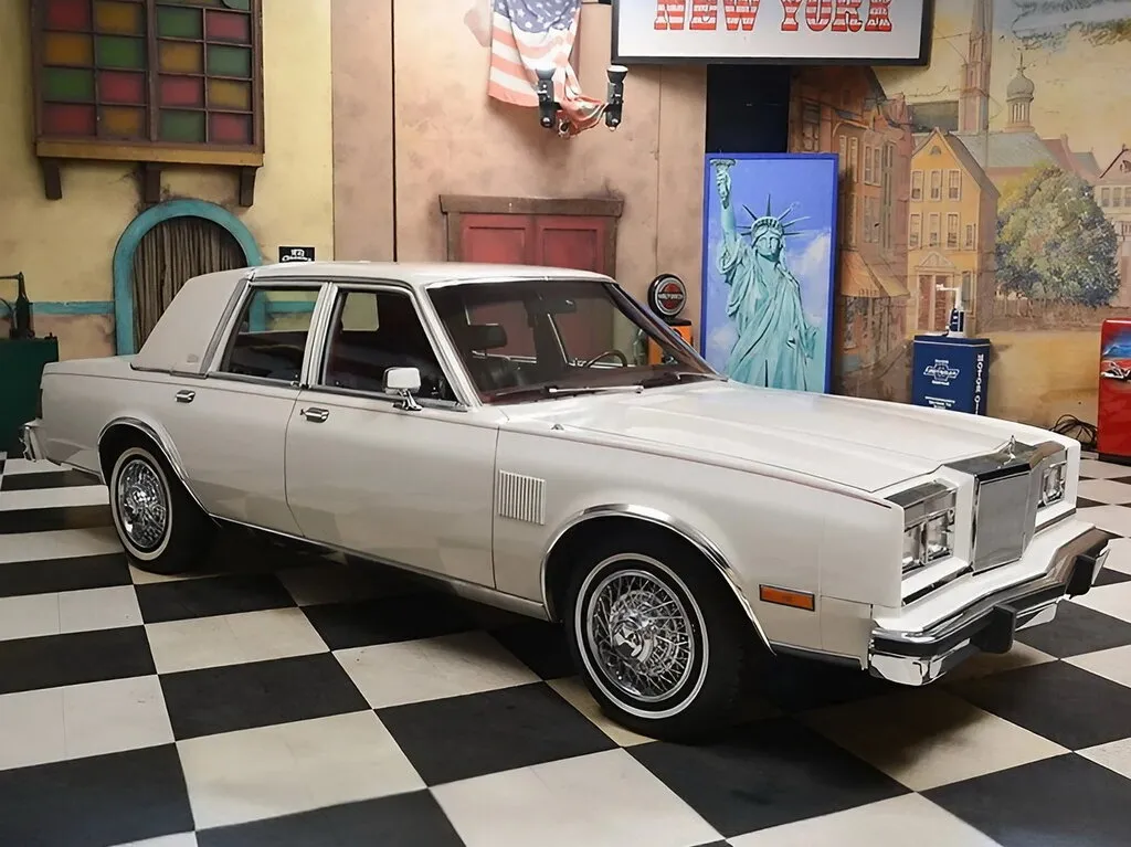 Chrysler New Yorker 1981, седан, 11 поколение, FS (11.1981 - 09.1982)