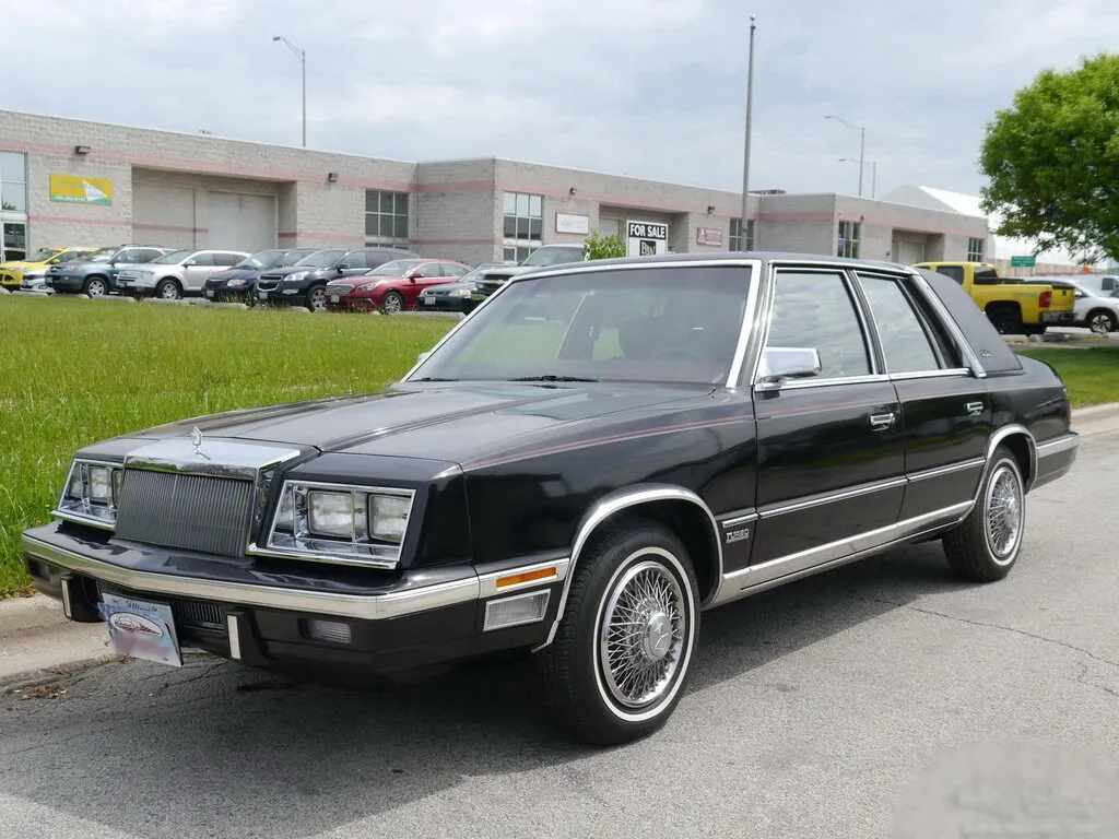 Chrysler New Yorker 1983, седан, 12 поколение, T, ET, E (10.1983 - 09.1988)