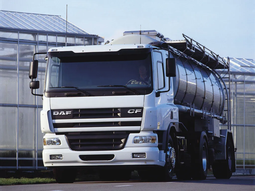 DAF CF 4x2 2001, седельный тягач, 1 поколение (01.2001 - 05.2006)