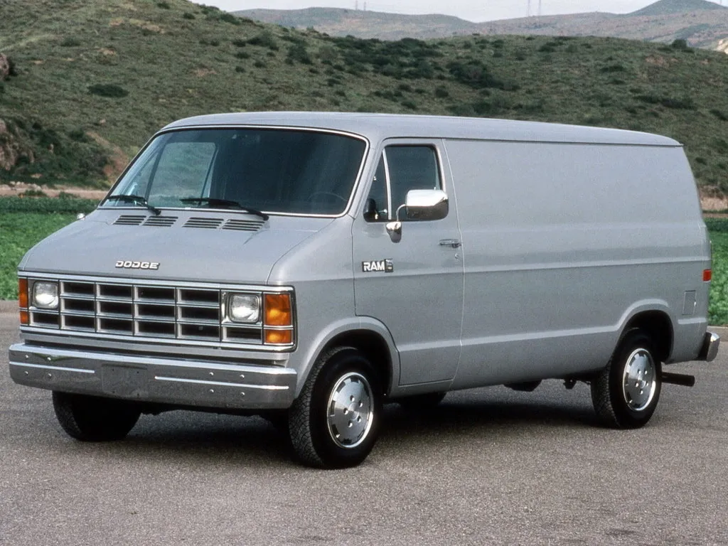 Dodge Ram Van рестайлинг 1986, цельнометаллический фургон, 1 поколение (05.1986 - 04.1993)