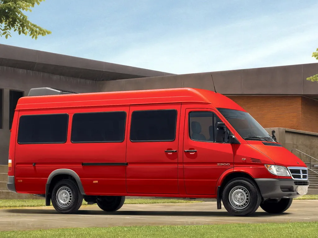 Dodge Sprinter 2002, автобус, 1 поколение (04.2002 - 08.2006)