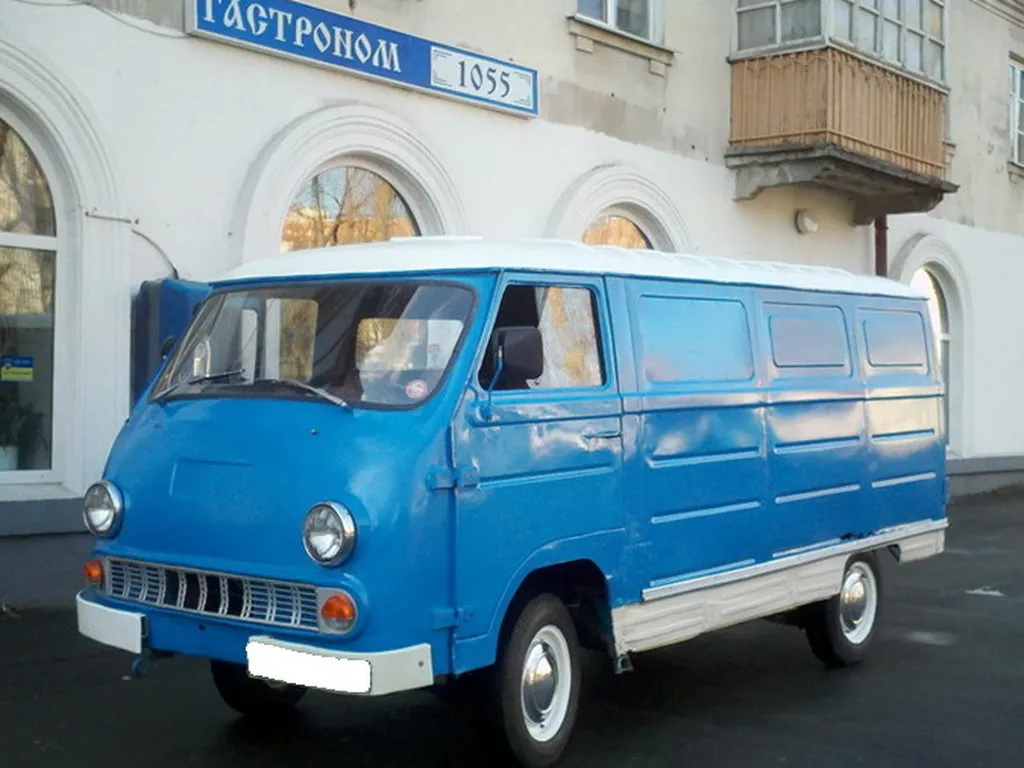 ЕрАЗ 762 3-й рестайлинг 1979, цельнометаллический фургон, 1 поколение, 762 (09.1979 - 05.1996)