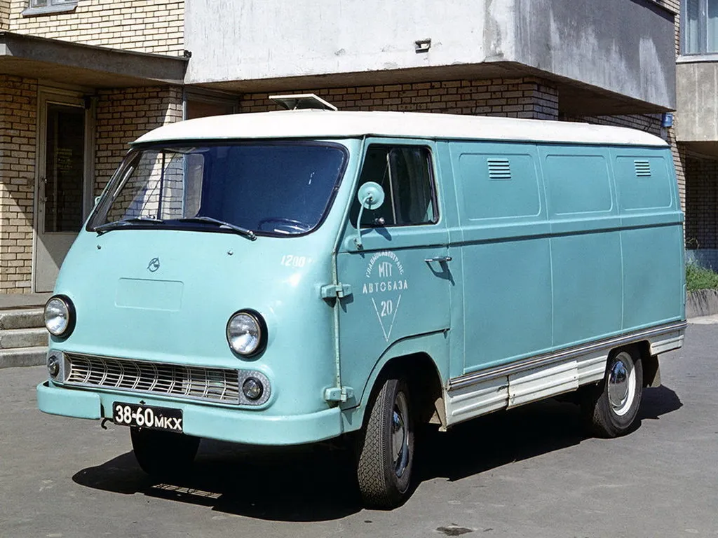 ЕрАЗ 762 рестайлинг 1971, цельнометаллический фургон, 1 поколение, 762 (09.1971 - 08.1976)