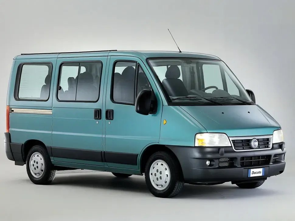 Fiat Ducato рестайлинг 2002, автобус, 2 поколение (02.2002 - 01.2012)