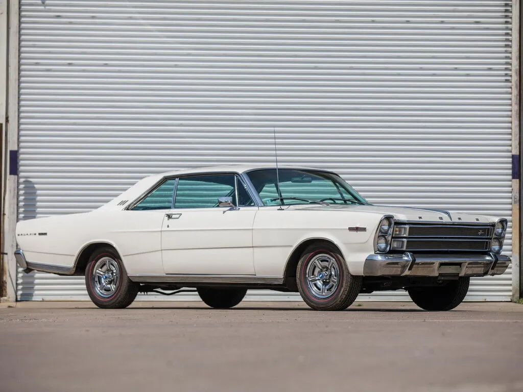 Ford Galaxie рестайлинг 1965, купе, 3 поколение (10.1965 - 09.1966)