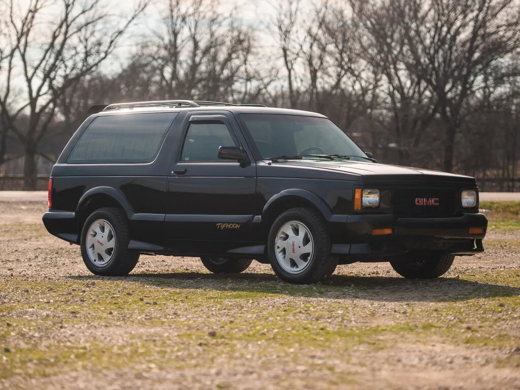 GMC Typhoon 1991, джип/suv 3 дв., 1 поколение (01.1991 - 12.1993)
