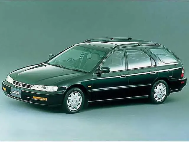 Honda Accord рестайлинг 1995, универсал, 5 поколение, CE (09.1995 - 09.1997)