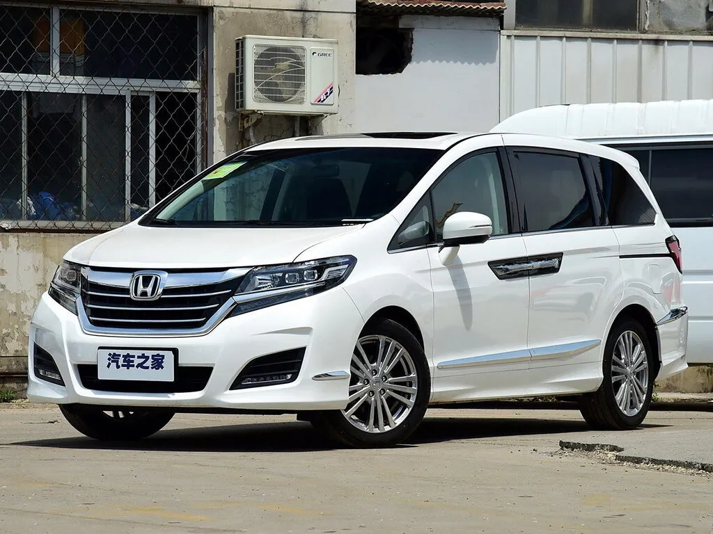 Honda Elysion 2015, минивэн, 2 поколение, RC (10.2015 - 08.2019)