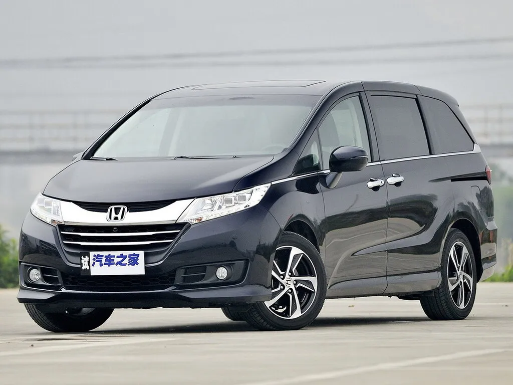 Honda Odyssey 2013, минивэн, 5 поколение (11.2013 - 06.2018)