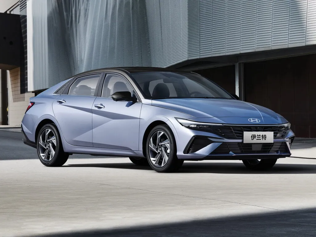 Hyundai Elantra рестайлинг 2023, седан, 7 поколение (08.2023 - н.в.)