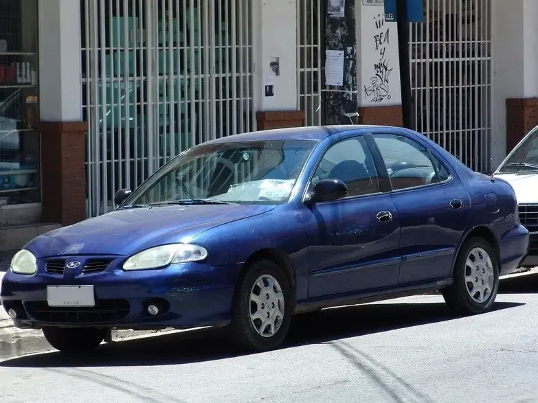 Hyundai Lantra рестайлинг 1998, седан, 2 поколение, J2 (09.1998 - 09.2000)