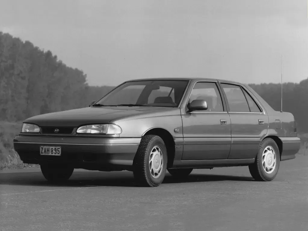 Hyundai Sonata рестайлинг 1991, седан, 2 поколение, Y2 (03.1991 - 04.1993)