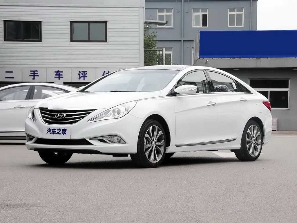 Hyundai Sonata рестайлинг 2013, седан, 6 поколение, YF (04.2013 - 03.2015)