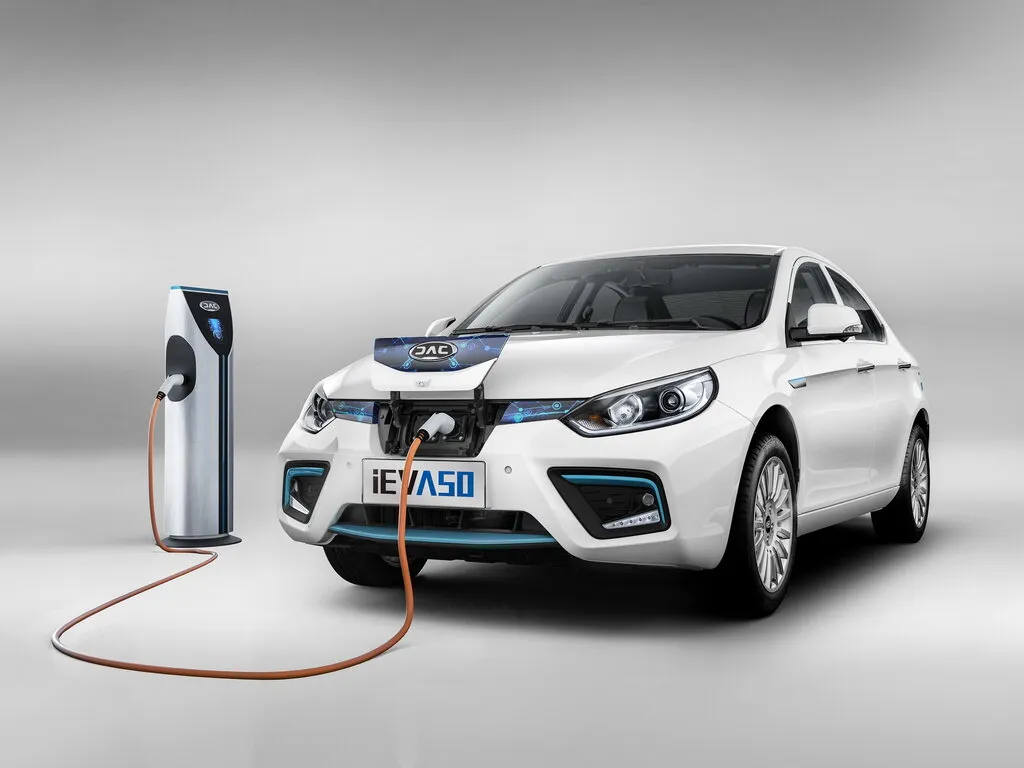 JAC iEVA50 2018, седан, 1 поколение (04.2018 - 08.2019)