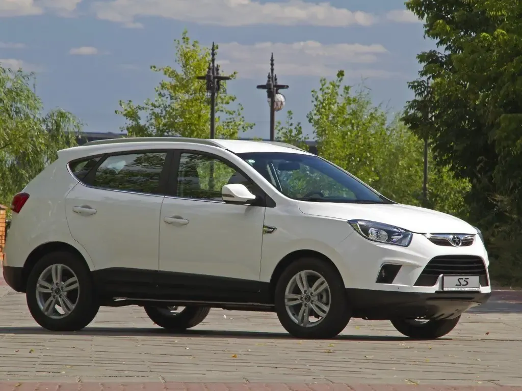 JAC S5 2013, джип/suv 5 дв., 1 поколение (11.2013 - 06.2019)
