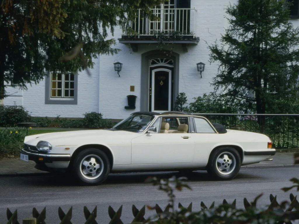 Jaguar XJS рестайлинг 1983, открытый кузов, 1 поколение, XJ-SC (01.1983 - 01.1988)
