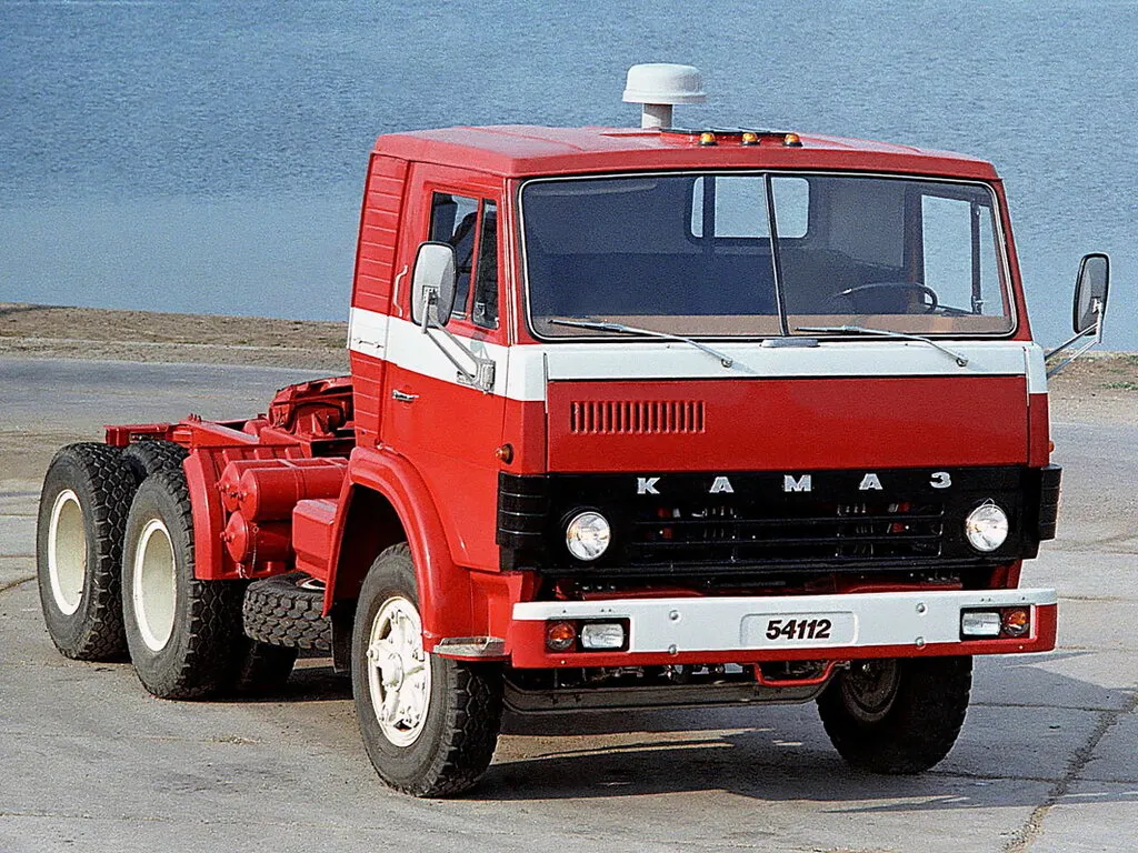 КамАЗ 54112 рестайлинг 1980, седельный тягач, 1 поколение (01.1980 - 01.1996)