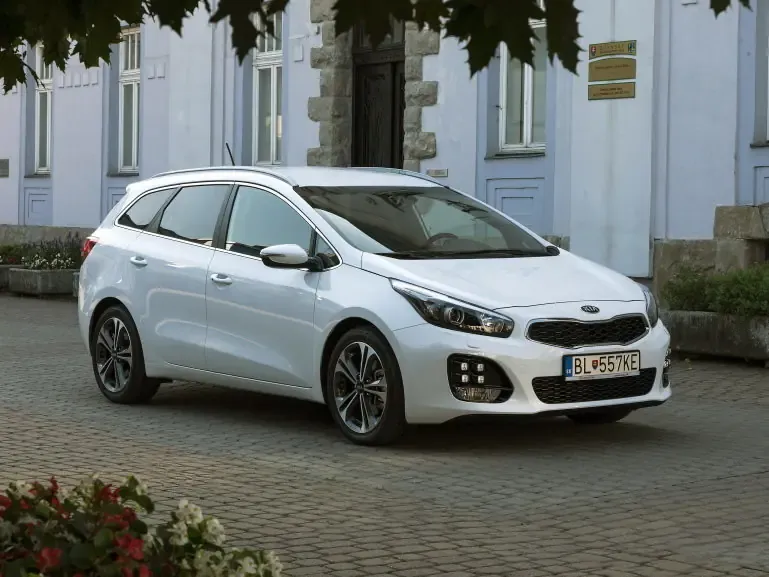 Kia Ceed рестайлинг 2015, универсал, 2 поколение, JD (09.2015 - 07.2018)