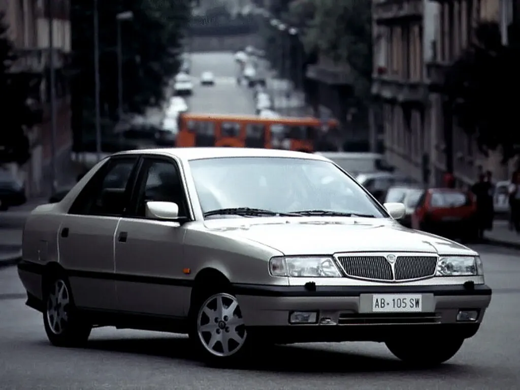Lancia Dedra рестайлинг 1994, седан, 1 поколение, 835 (07.1994 - 12.1997)