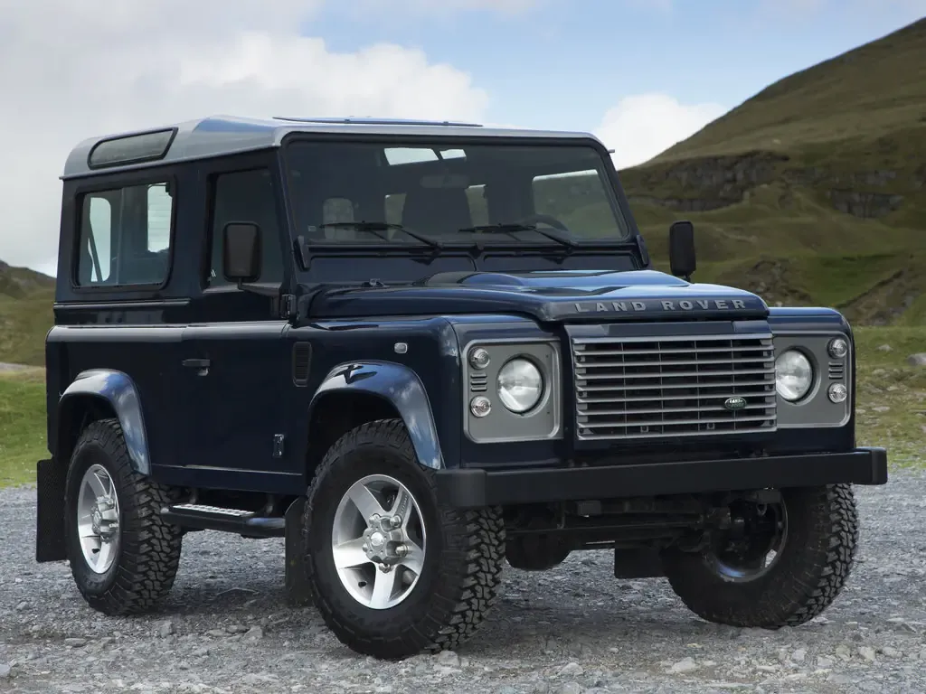 Land Rover Defender рестайлинг 2007, джип/suv 3 дв., 1 поколение, 90 (09.2007 - 01.2016)