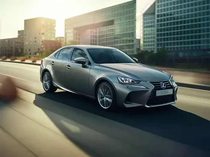 Lexus IS300h рестайлинг 2016, седан, 3 поколение, XE30 (09.2016 - 09.2020)