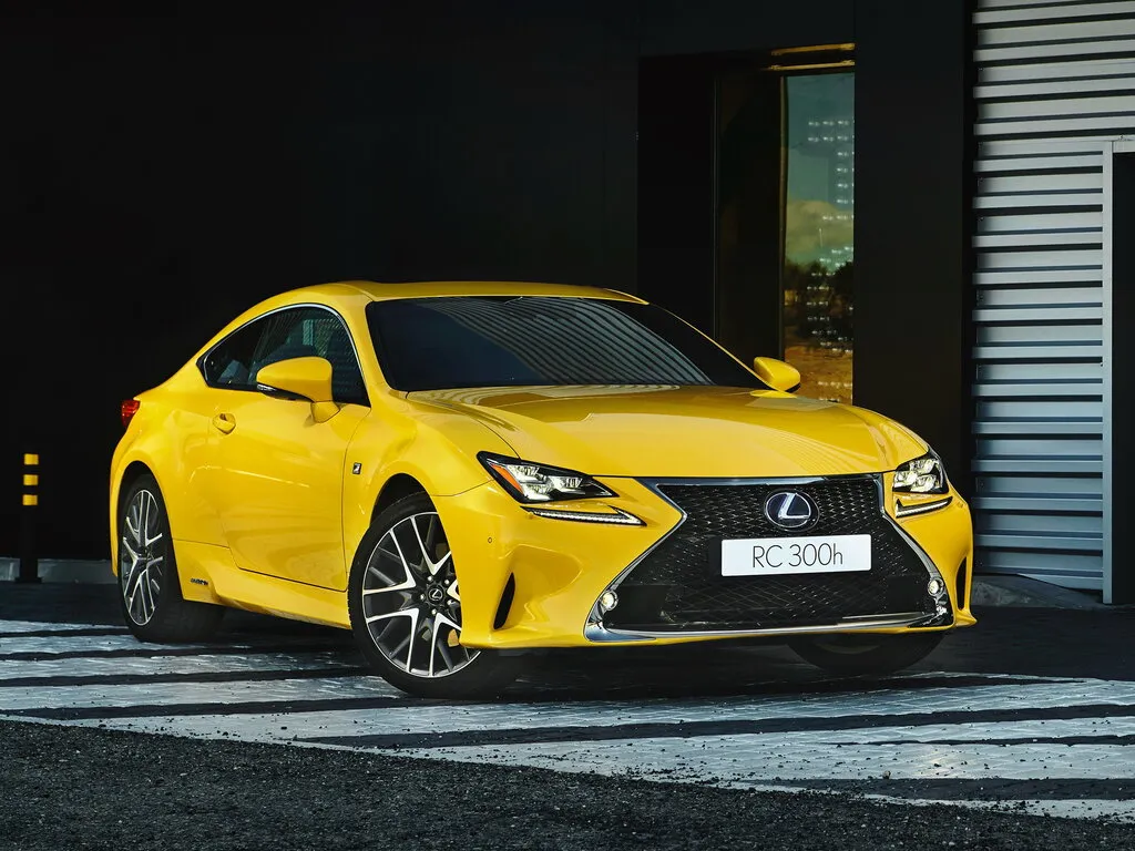 Lexus RC300h 2015, купе, 1 поколение (10.2015 - 10.2018)