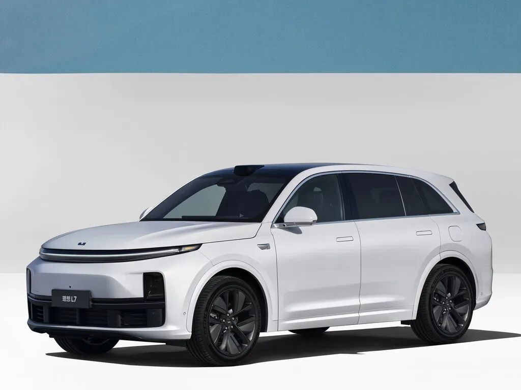 Li L7 2022, джип/suv 5 дв., 1 поколение (09.2022 - н.в.)