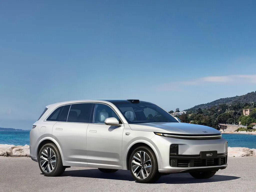Li L7 2025, джип/suv 5 дв., 1 поколение (05.2025 - н.в.)