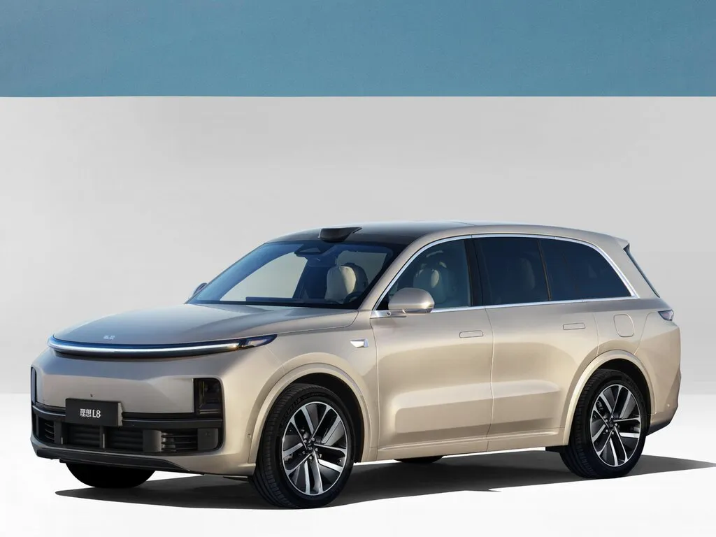 Li L8 2022, джип/suv 5 дв., 1 поколение (09.2022 - н.в.)