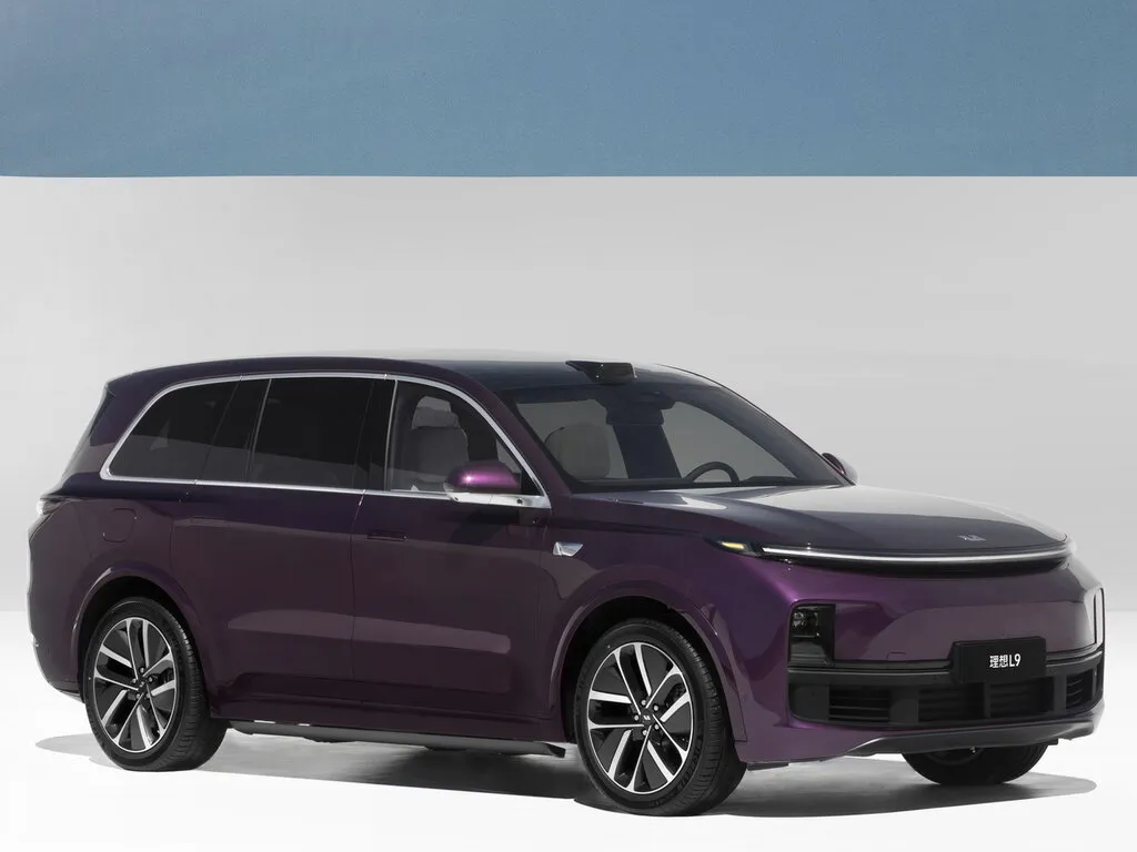 Li L9 2025, джип/suv 5 дв., 1 поколение (05.2025 - н.в.)