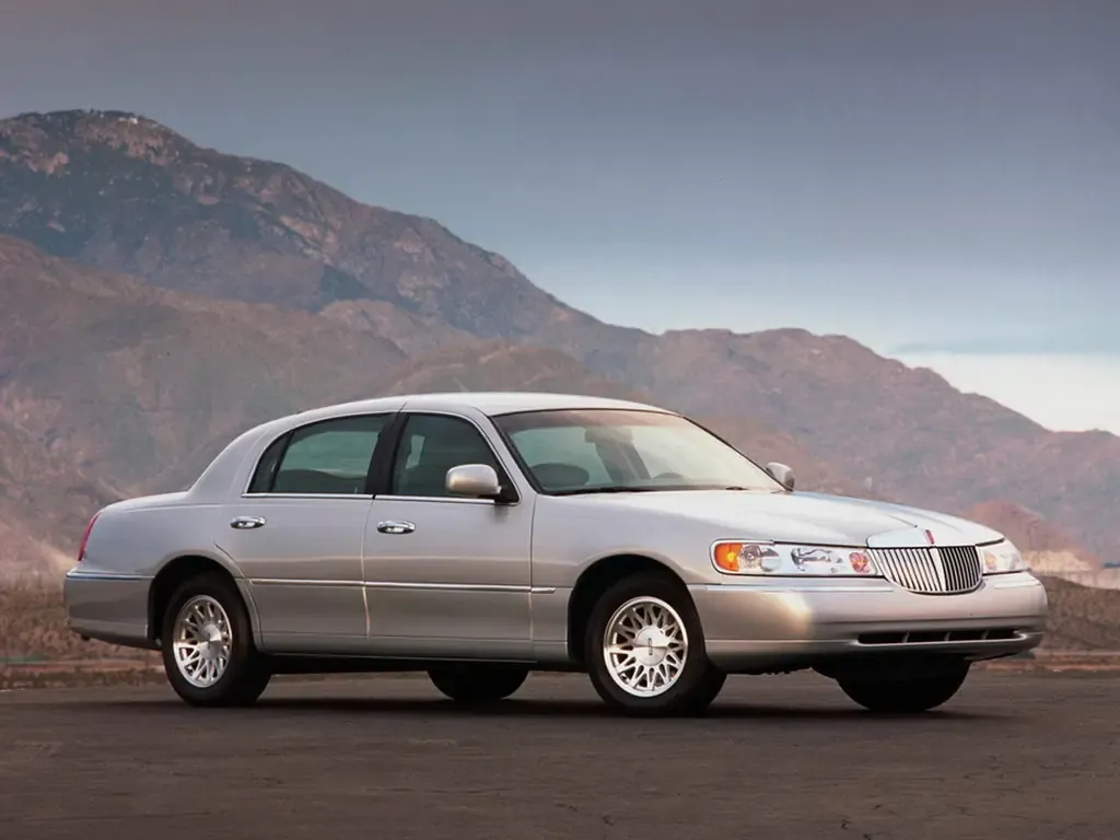 Lincoln Town Car 1997, седан, 3 поколение, FN145 (10.1997 - 12.2002)