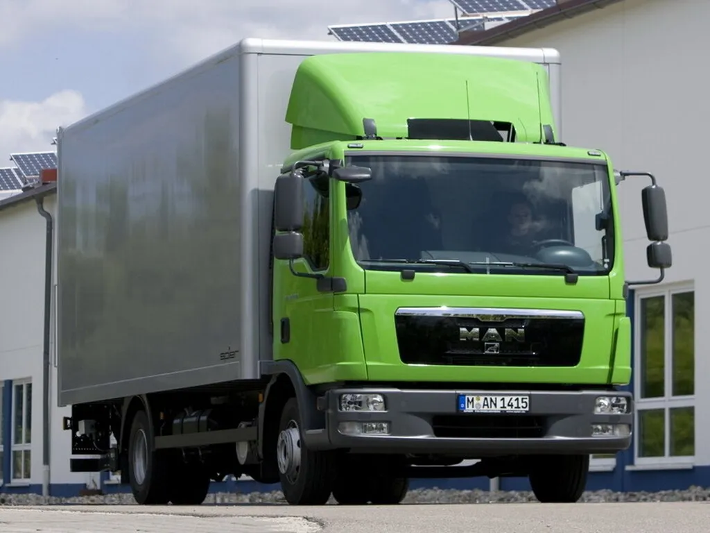 MAN TGL рестайлинг 2008, фургон, 1 поколение (07.2008 - 01.2020)